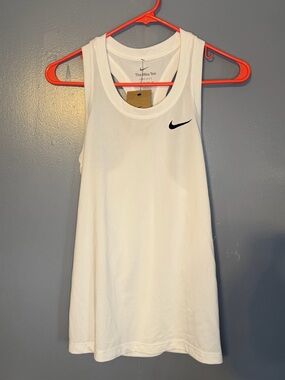Nike Dri-FIT Racerback Tank Top – Women’s XS 🤍🏃‍♀️